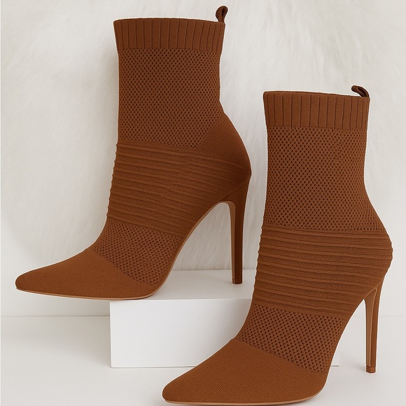 Shoes - New - Pointed Toe Boots, Stiletto Heel, Fold-Over Cuff | Size 8